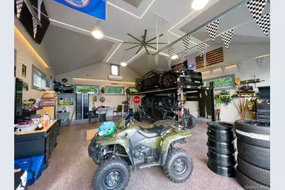 42 Revilo Avenue, Shirley, NY 11967 - Photo 47