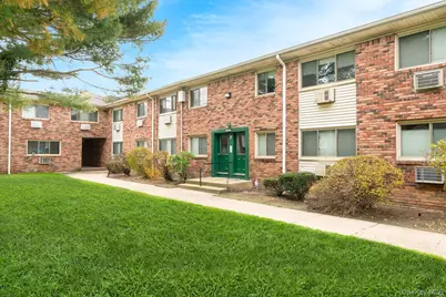 2449F Union Boulevard #12A, Islip, NY 11751 - Photo 3