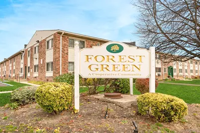 2449F Union Boulevard #12A, Islip, NY 11751 - Photo 1