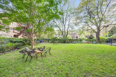 20 Continental Avenue #2R, Forest Hills, NY 11375 - Photo 15