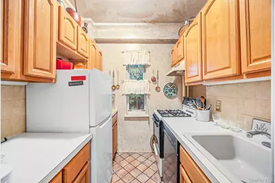 20 Continental Avenue #2R, Forest Hills, NY 11375 - Photo 9