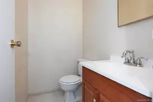 14 Franklin Commons, Yaphank, NY 11980 - Photo 9