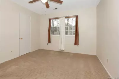 14 Franklin Commons, Yaphank, NY 11980 - Photo 7