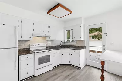 29 Linda Avenue, Aquebogue, NY 11931 - Photo 7