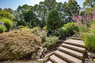 9 Scenic View Ct, Dix Hills, NY 11746 - Photo 43