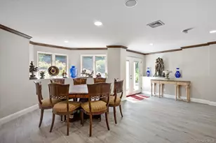 9 Scenic View Ct, Dix Hills, NY 11746 - Photo 33