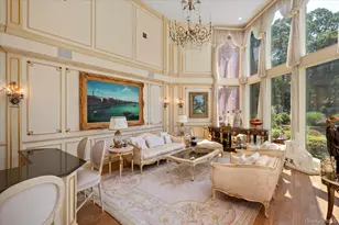 9 Scenic View Ct, Dix Hills, NY 11746 - Photo 7