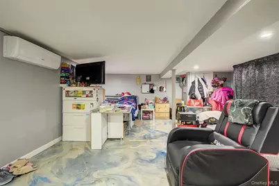 21607 110th Avenue, Queens Village, NY 11429 - Photo 31