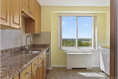 3333 Henry Hudson Parkway #12M, Bronx, NY 10463 - Photo 9