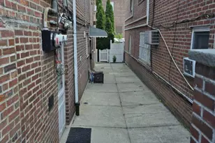 1178 Astor Ave, Bronx, NY 10469 - Photo 15