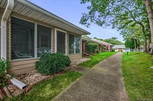 48 Trent Ct, Ridge, NY 11961 - Photo 17