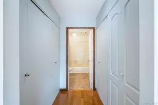 18 Windward Ln, Bronx, NY 10464 - Photo 23