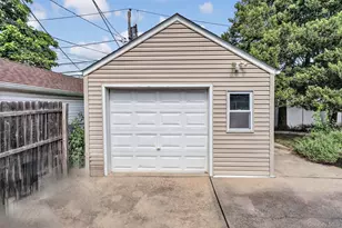 737 Lowell Rd, Uniondale, NY 11553 - Photo 17