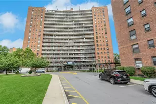 61-25 98th St, Rego Park, NY 11374 - Photo 37