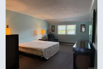 652 Empire Avenue, West Babylon, NY 11704 - Photo 9