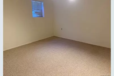 652 Empire Avenue, West Babylon, NY 11704 - Photo 33