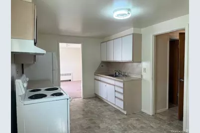 652 Empire Avenue, West Babylon, NY 11704 - Photo 25
