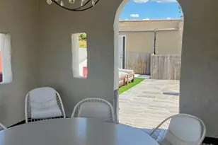 215 Middle Neck Rd, Great Neck, NY 11021 - Photo 15