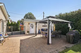 64 Wilson Ave, Westbury, NY 11590 - Photo 39