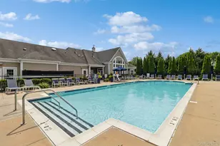 112 Ashley Dr, Westhampton, NY 11977 - Photo 31