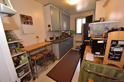 204-15 Foothill Avenue #B77, Hollis, NY 11423 - Photo 7