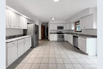 325 Jackson Avenue, New Windsor, NY 12553 - Photo 11