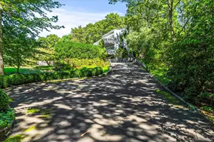 11 Deer Trail Rd, Southampton, NY 11968 - Photo 5