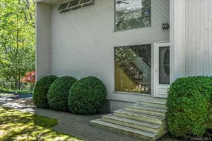 11 Deer Trail Rd, Southampton, NY 11968 - Photo 7