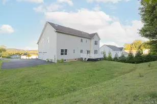 4 Standish Rd, Monroe, NY 10950 - Photo 33