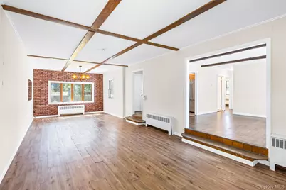 196 S Broome Avenue, Lindenhurst, NY 11757 - Photo 13