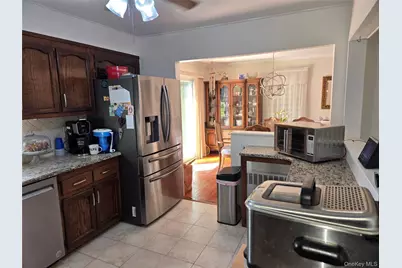 810 Fenimore Road, Mamaroneck, NY 10543 - Photo 11