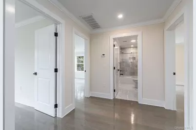 957 Peconic Bay Boulevard, South Jamesport, NY 11970 - Photo 23