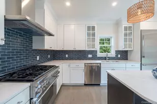 957 Peconic Bay Blvd, South Jamesport, NY 11970 - Photo 17