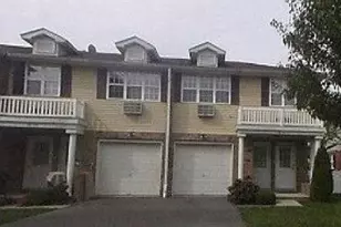 821-59 Country Pointe Cir, Queens Village, NY 11427 - Photo 1