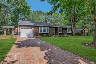 3 Peter Ct, Manorville, NY 11949 - Photo 3