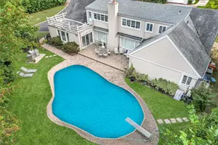 4 Willow Ln, Hewlett, NY 11557 - Photo 41