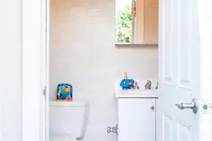 4 Willow Ln, Hewlett, NY 11557 - Photo 39