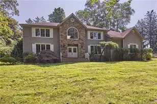 113 Carlton Rd W, Suffern, NY 10901 - Photo 5