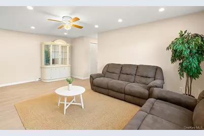 400 Maryland Avenue #1D, New York, NY 10305 - Photo 5