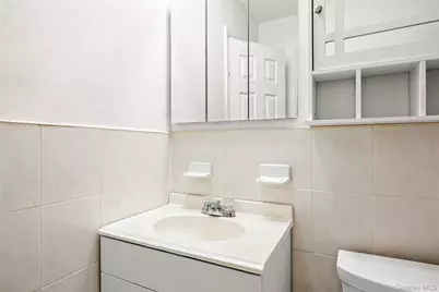 400 Maryland Avenue #1D, New York, NY 10305 - Photo 9