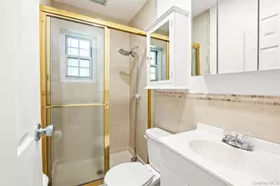 400 Maryland Ave, New York, NY 10305 - Photo 13