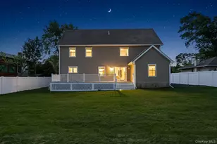 19 Marianna Pl, East Islip, NY 11730 - Photo 39