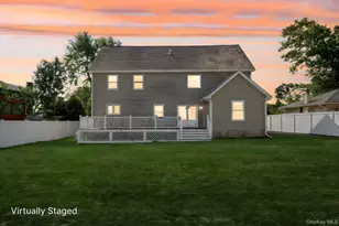 19 Marianna Pl, East Islip, NY 11730 - Photo 37