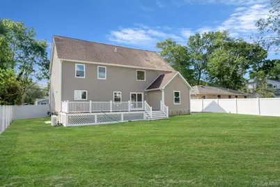 19 Marianna Place, East Islip, NY 11730 - Photo 41