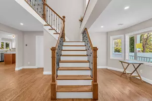 19 Marianna Pl, East Islip, NY 11730 - Photo 5