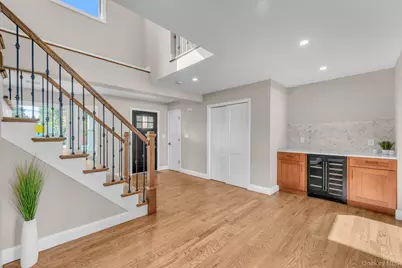 19 Marianna Place, East Islip, NY 11730 - Photo 3