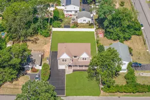 19 Marianna Pl, East Islip, NY 11730 - Photo 45