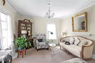 19 Plainfield Ave, East Rockaway, NY 11518 - Photo 9