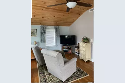 188 W Main Street, Oyster Bay, NY 11771 - Photo 25