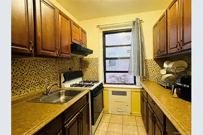 9211 35th Avenue #4N, Jackson Heights, NY 11372 - Photo 3